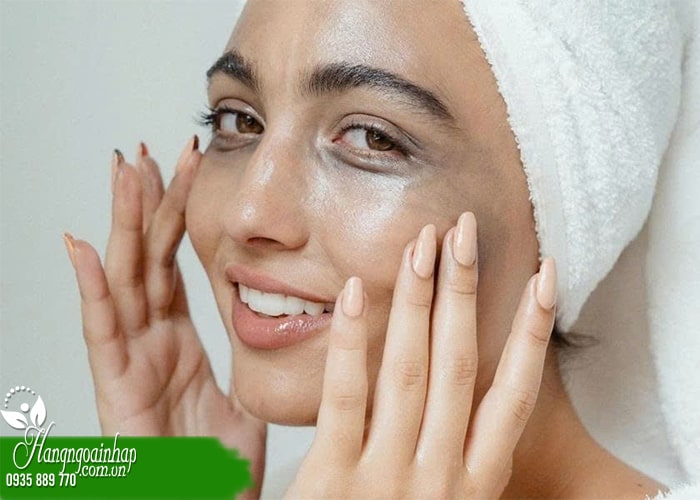 Review top 5 dầu tẩy trang tốt nhất của Nhật Bản  1