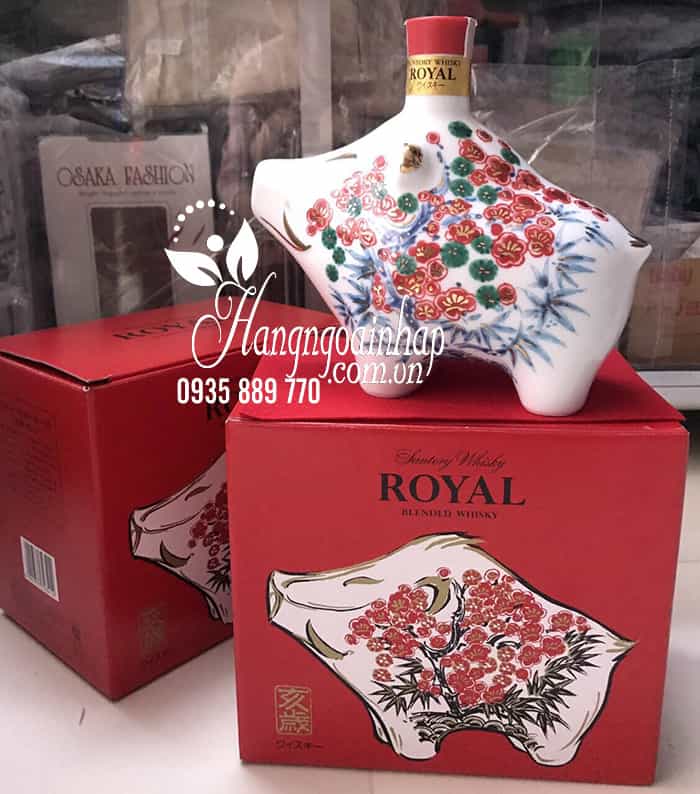 Rượu con heo Suntory Whisky Royal 2019 Nhật Bản chai 600ml 3