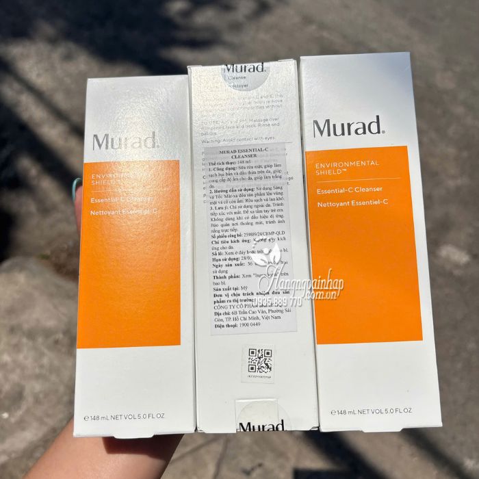 Sữa rửa mặt Murad Essential C Cleanser 