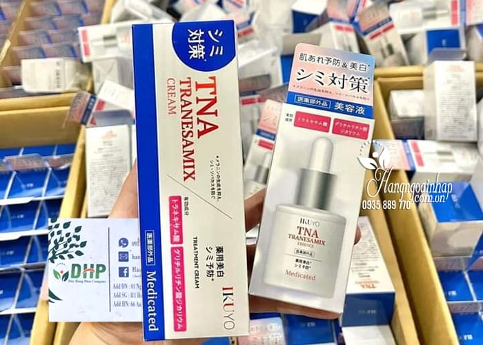 Tinh chất serum trị nám TNA Tranesamix Essence của Nhật Bản 90