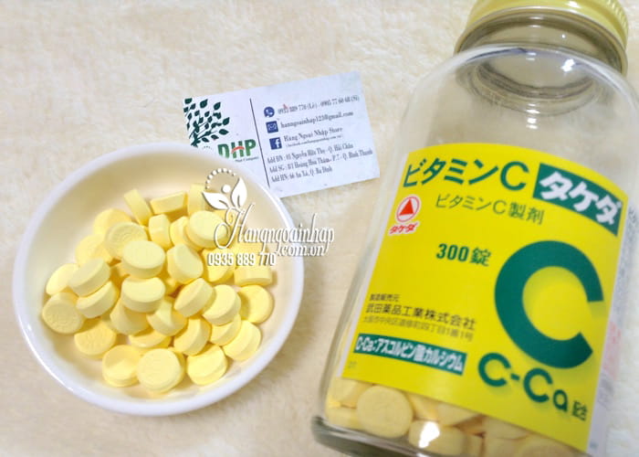 Viên uống Vitamin C 2000mg Takeda 300 viên của Nhật Bản 1