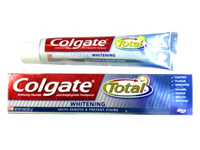 Kem đánh răng Colgate Total Whitening 221g – Làm trắng hiệu quả