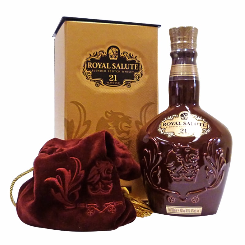 Rượu Chivas 21 Royal Salute màu đỏ Ruby 750ml, xách tay từ Nhật Bản