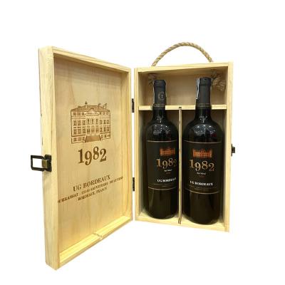 Set 2 chai rượu vang đỏ, trắng 1982 Bordeaux 2018 hộp gỗ