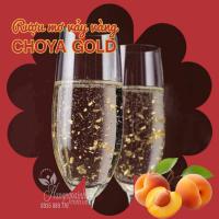 Rượu mơ vảy vàng Choya Gold của Nhật Bản 500ml hộp đỏ