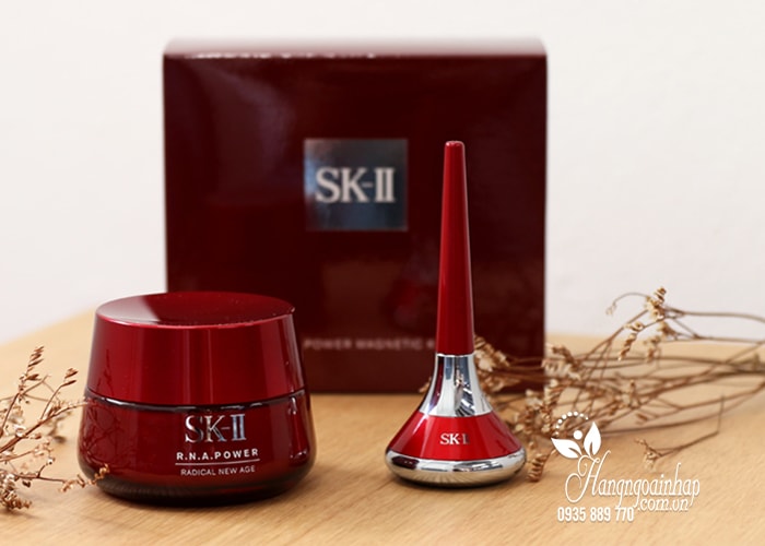 Set kem SK-II R.N.A. Power Radical New Age 80g kèm gậy massage