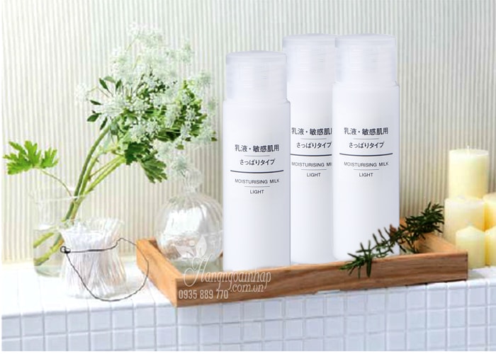 Sữa dưỡng trắng da Muji Moisturising Milk Light 50ml, của Nhật 