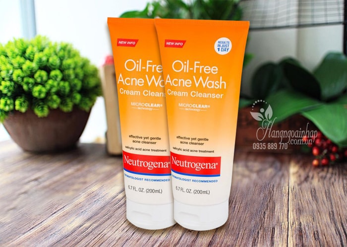 Sữa rửa mặt trị mụn Neutrogena Oil-Free Acne Wash 200ml của Mỹ