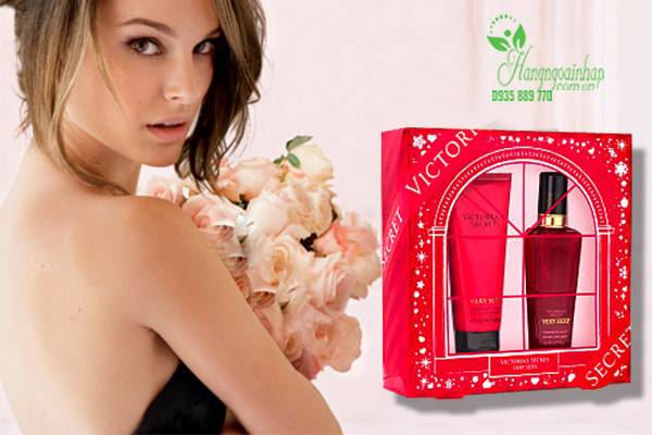 Set nước hoa và lotion Victoria's Secret Holiday Gift của Mỹ