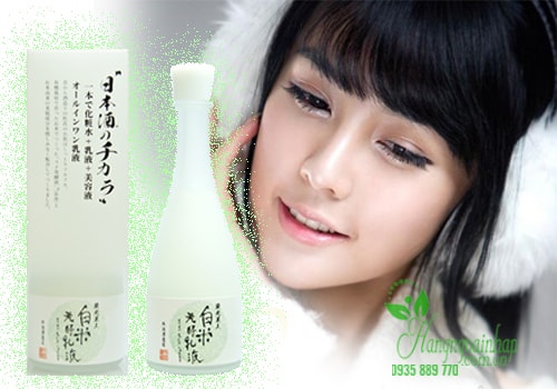 Nước thần dưỡng da Kuramoto Bijin Sake Lotion của Nhật Bản