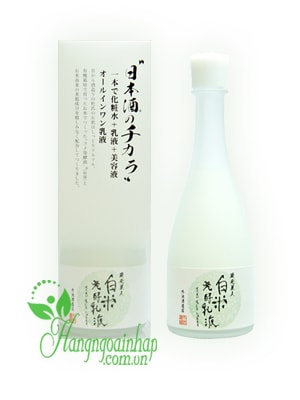 Nước thần dưỡng da Kuramoto Bijin Sake Lotion của Nhật Bản