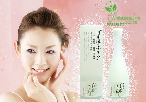 Nước thần dưỡng da Kuramoto Bijin Sake Lotion của Nhật Bản