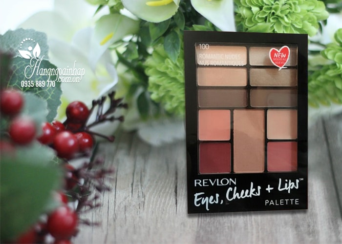 Bộ trang điểm đa năng Revlon Eyes, Cheeks, Lips Palette của Mỹ