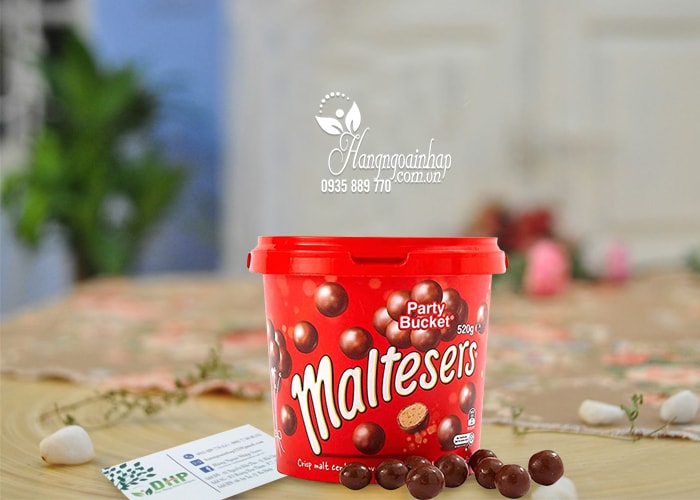 Hộp kẹo Socola Maltesers Party Bucket 520g của Mỹ