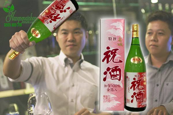 Rượu Sake Vảy Vàng Chai 1.8 Lít Của Nhật