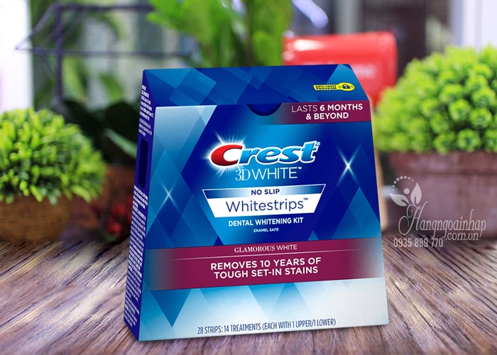 Miếng dán trắng răng Crest 3D White No Slip Whitestrips Lasts 6 months