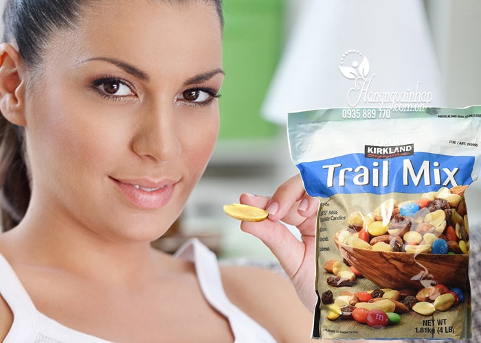 Hạt Và Trái Cây Tổng Hợp Trail Mix Kirkland nhập khẩu từ Mỹ